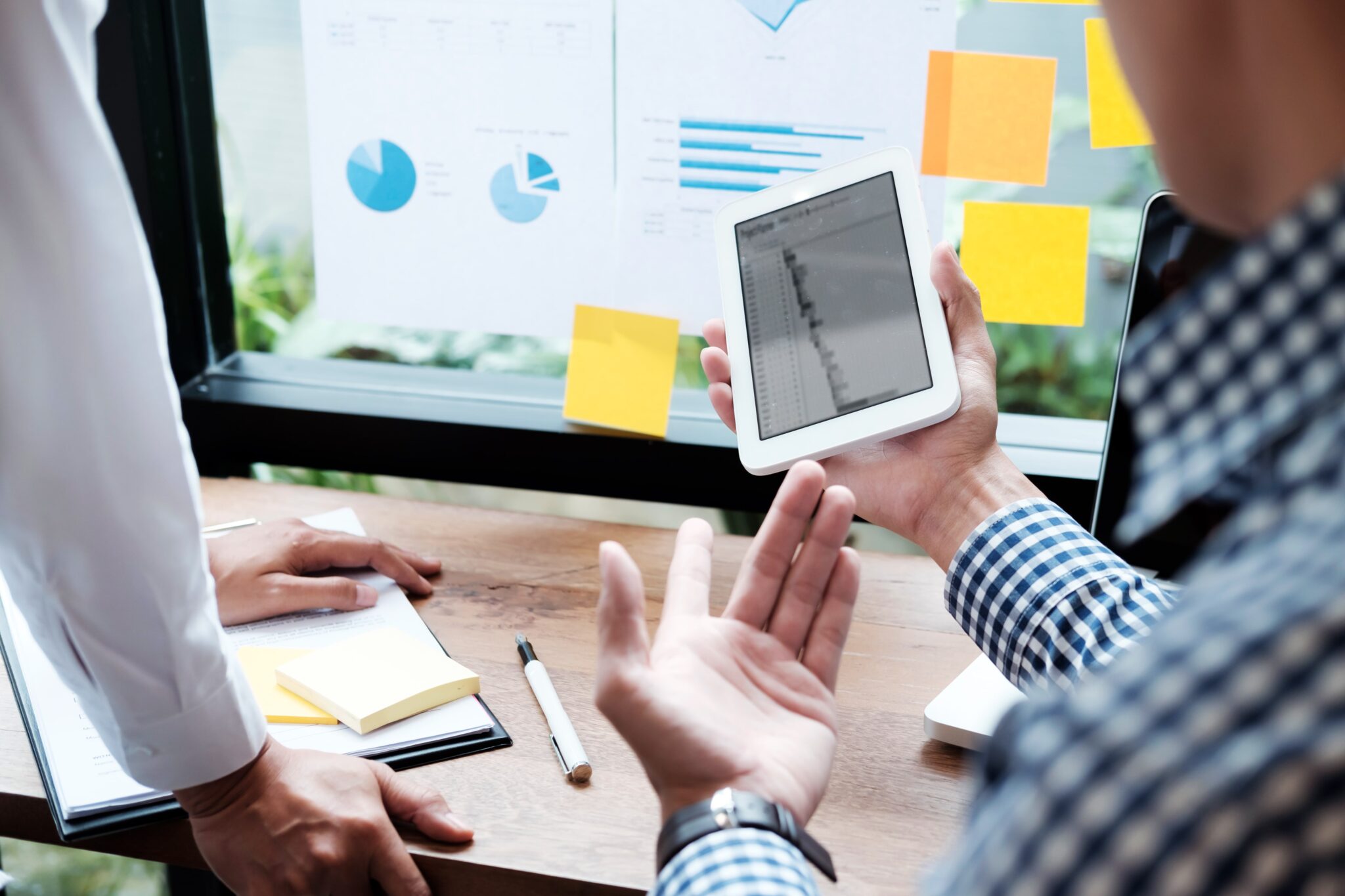 The Benefits of Digital Work Instructions for Improving Employee Ramp Time